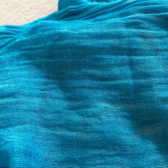 Aqua scarf - add to a 3+ bundle & get it FREE! - Picture 3 of 6